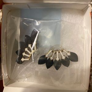 Stella & Dot Feather Stud